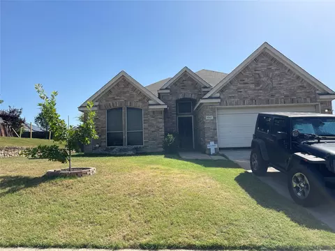 1087 Streamside Dr, Cedar Hill, TX 75104