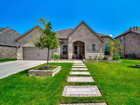 4814 Albright Ln, Mansfield, TX 76063