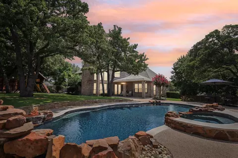 1216 Shadow Woods Ct, Keller, TX 76262