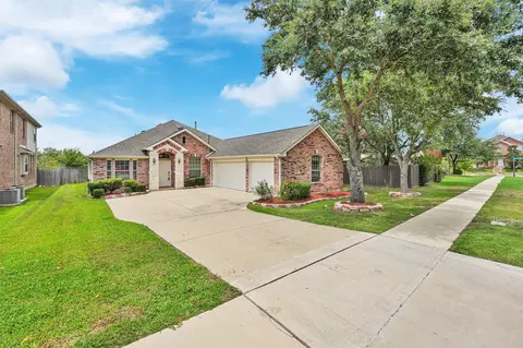 4901 Hopewell Dr, Garland, TX 75043