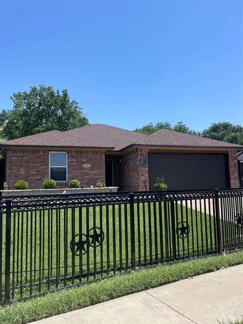 3314 Scyene Ct, Dallas, TX 75227