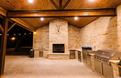2628 Cr 374, Voss, TX 76888