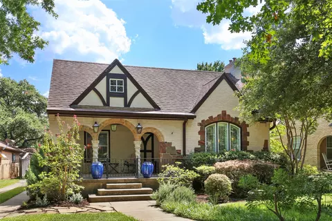 906 Salmon Dr, Dallas, TX 75208