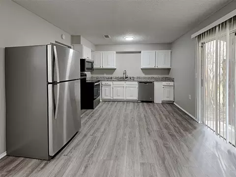 3027 Baskin Dr, Lancaster, TX 75134