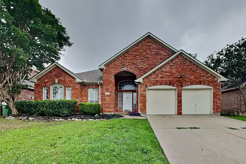 312 E Lynn Creek Dr, Arlington, TX 76002