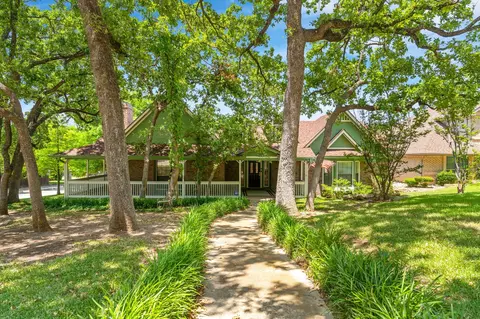 7 Timberline Ct, Trophy Club, TX 76262