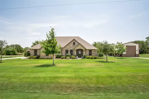 112 James Goldie Dr, Springtown, TX 76082