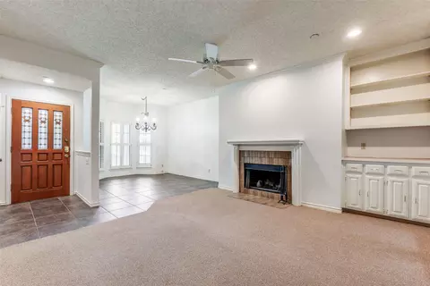 8610 Turtle Creek Blvd #211, Dallas, TX 75225