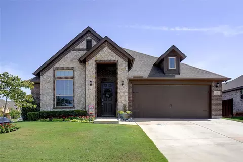 501 Hillside Dr, Justin, TX 76247