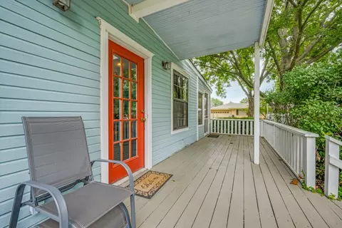 Exterior - 322 E Main St, Pilot Point, TX 76258 photo 5 of 7