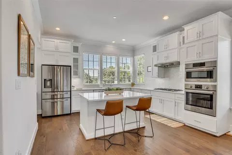 7333 Valley View Ln #501, Dallas, TX 75240