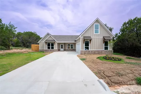 5007 Waterfield Dr, Granbury, TX 76048