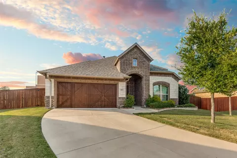 4001 Pecan Grove Dr, Midlothian, TX 76065