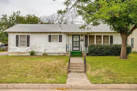4516 Pleasant St, Fort Worth, TX 76115