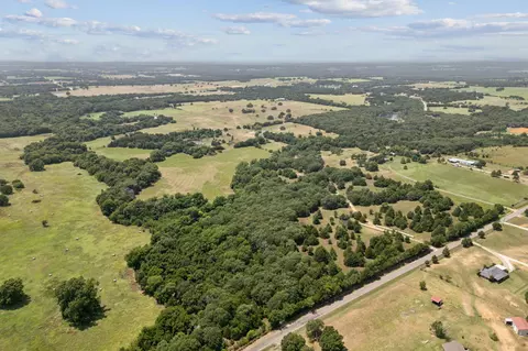 3285 Roland Rd, Whitesboro, TX 76273