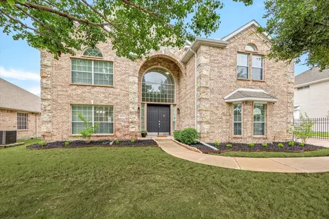 2855 Gillespie Ln, Grand Prairie, TX 75052