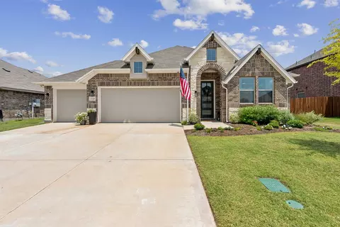 3320 Woodland Dr, Royse City, TX 75189