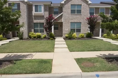 3529 Brentwood Dr, Denton, TX 76207