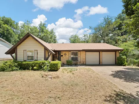 118 E Kenwood Dr, Garland, TX 75041