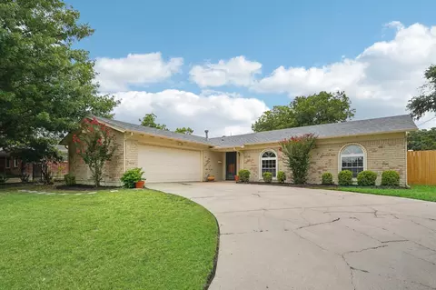 3716 Kelvin Ave, Fort Worth, TX 76133