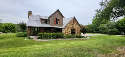 4155 Oakcrest Ln, Fort Worth, TX 76126