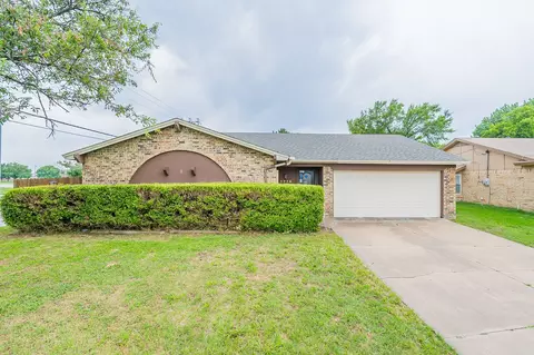 2714 Charon Ct, Grand Prairie, TX 75052