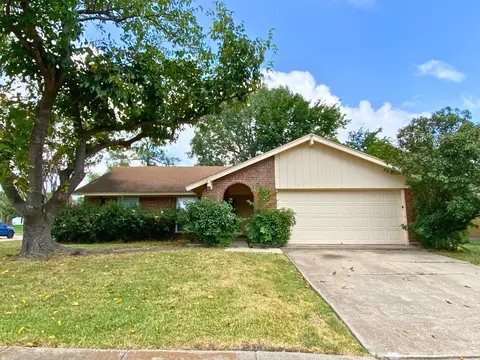 437 Cloverdale Ln, Garland, TX 75043