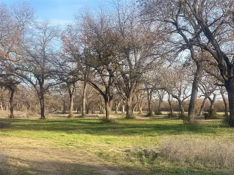 1251 Cr 360, Gustine, TX 67455