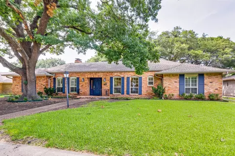 7957 Roundrock Rd, Dallas, TX 75248