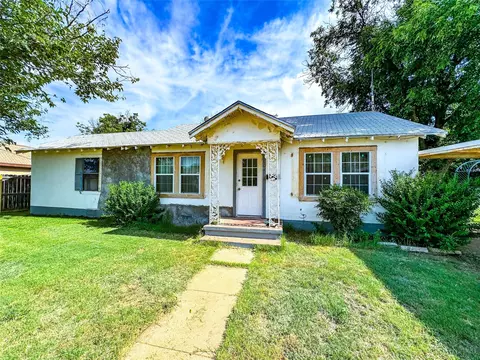 604 N 14th St, Haskell, TX 79521