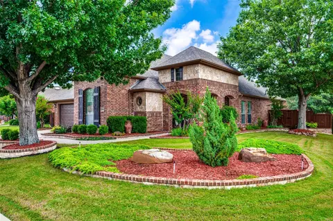 1700 Woodway Dr, Mckinney, TX 75071