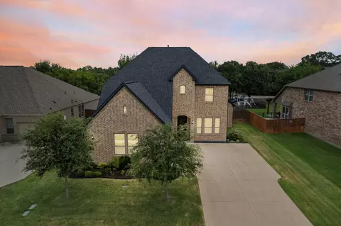 5115 Santa Rosa Dr, Kennedale, TX 76060