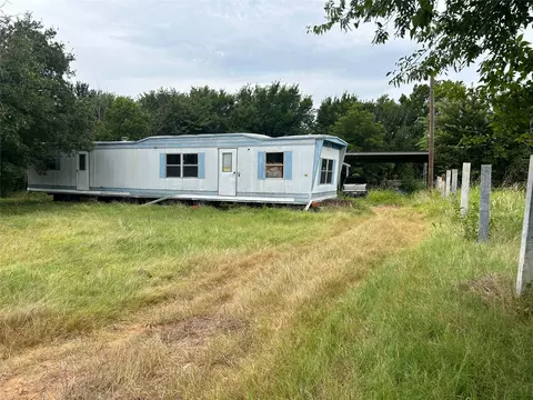 5812 Park St, Alvarado, TX 76009