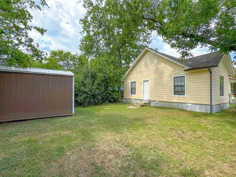 401 Huron St, Cleburne, TX 76031 photo 21