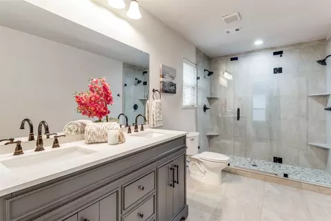 902 E Berkeley Dr, Richardson, TX 75081 photo 17