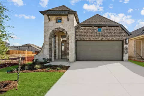 2462 Jackson Burn Dr, Royse City, TX 75189