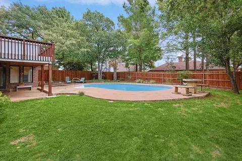 316 Blue Quail Ct, Bedford, TX 76021