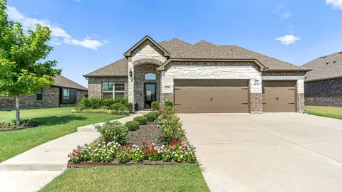 214 Jacaranda Dr, Royse City, TX 75189