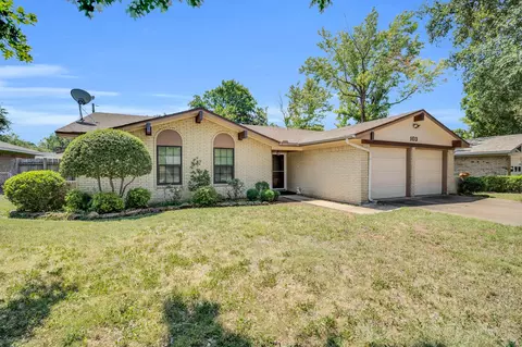 103 San Jacinto St, Waxahachie, TX 75165