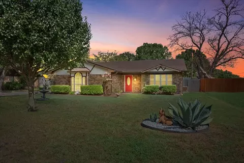 505 E Hayes Ave, Whitney, TX 76692