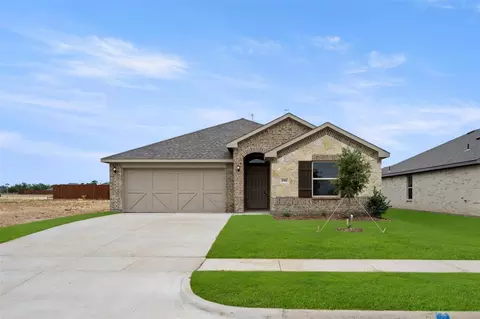 1911 Chippewa Dr, Cleburne, TX 76036