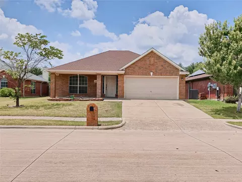 6926 Snowy Owl St, Arlington, TX 76002