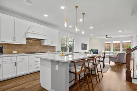 4708 Alexander Dr, Carrollton, TX 75010