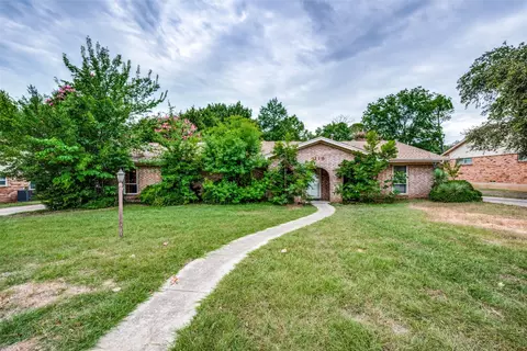 2119 Greenway St, Denton, TX 76207