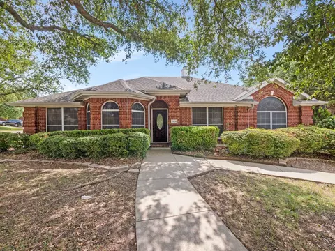7406 Cactus Ct, Garland, TX 75044
