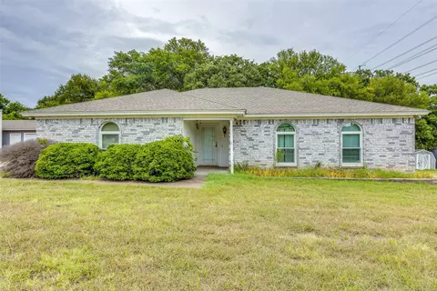 1907 Walter Smith Rd, Azle, TX 76020