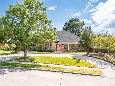 2917 Club Hill Dr, Garland, TX 75043