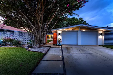 2633 Andrea Ln, Dallas, TX 75228