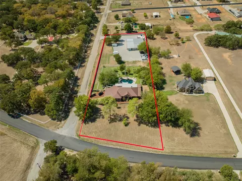 1045 Sandlin Ln, Springtown, TX 76082