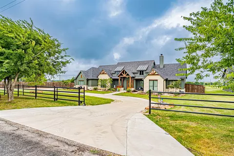 115 Lone Elm Rd, Waxahachie, TX 75167
